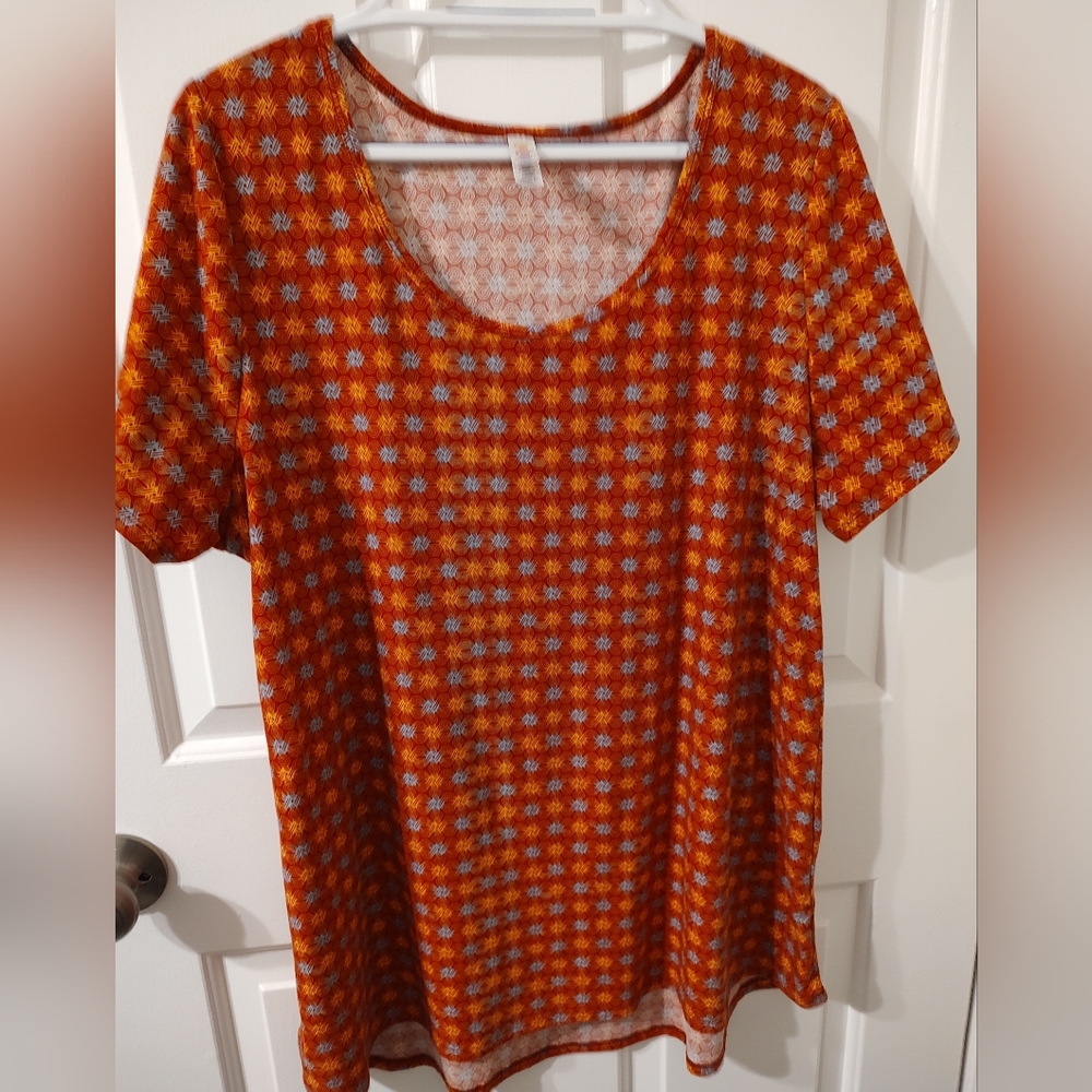 LuLaRoe Patterned Rust Short Sleeve Tee Size 2X